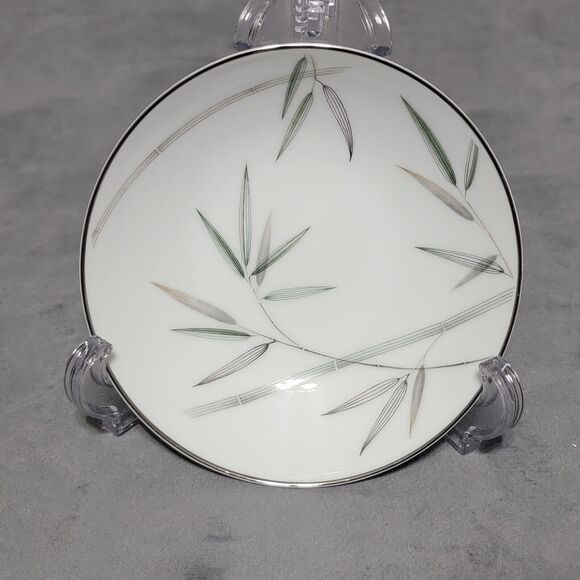 6 Noritake Bambina Berry Dessert Bowl 5.5in White Green Silver Bamboo MCM 5791 - Picture 2 of 16